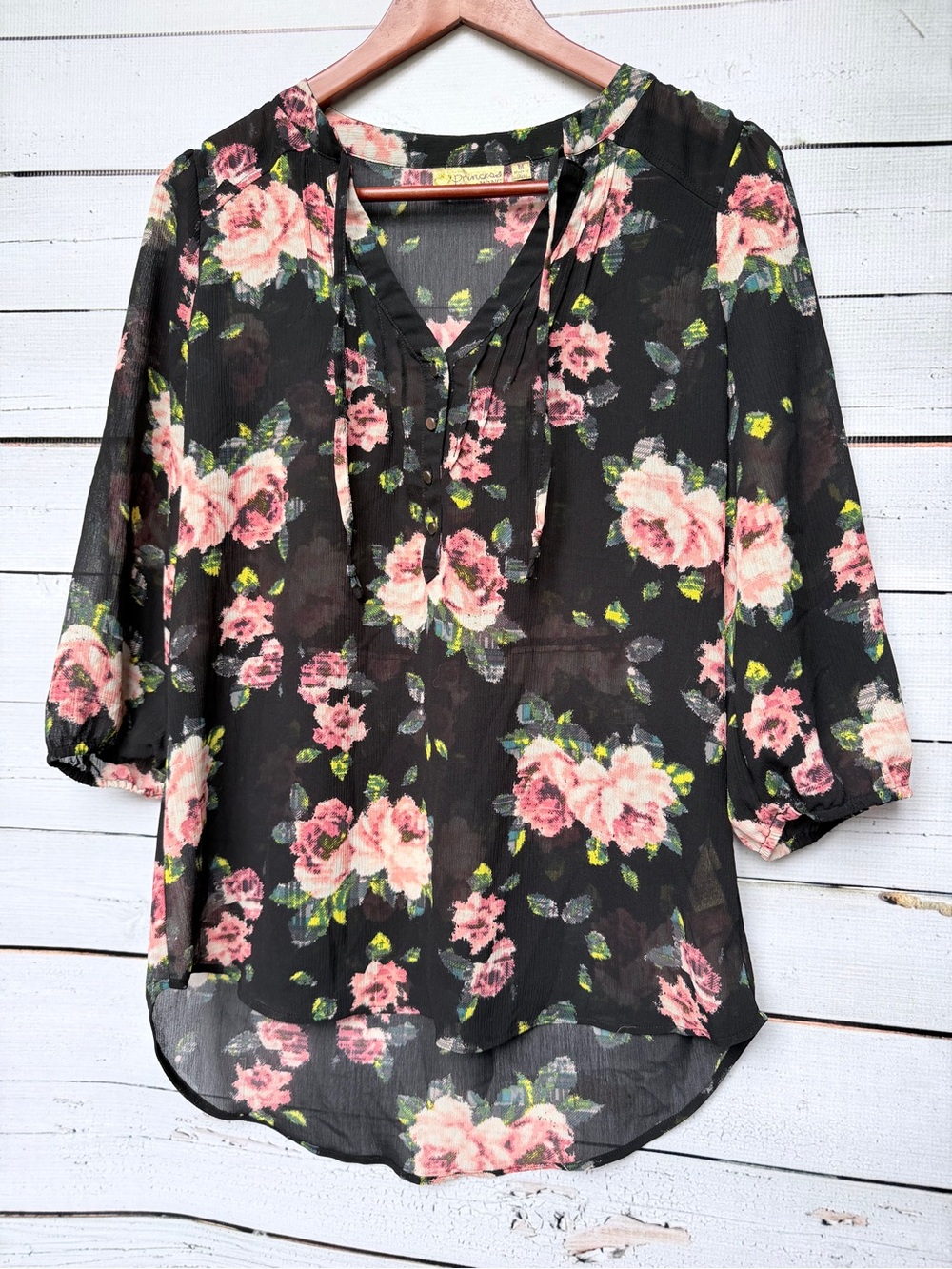 princess vera wang Black Floral Tie-Neck Blouse with Pink Roses